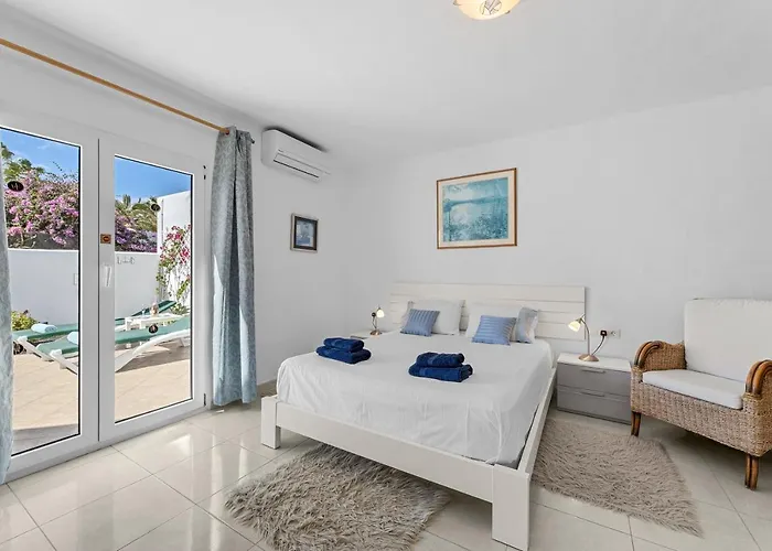 Βίλα Peaceful Private Terrace & Views