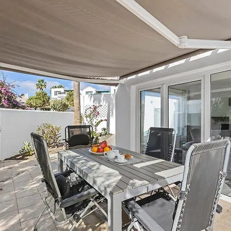 Peaceful Private Terrace & Views Вилла Коста-Тегисе