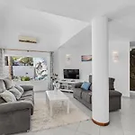 Peaceful Private Terrace & Views וילה קוסטה טגוויסה
