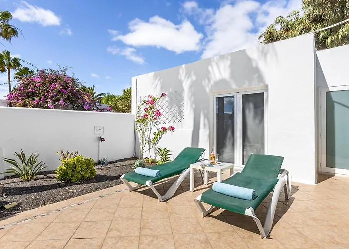 Peaceful Private Terrace & Views فيلة *