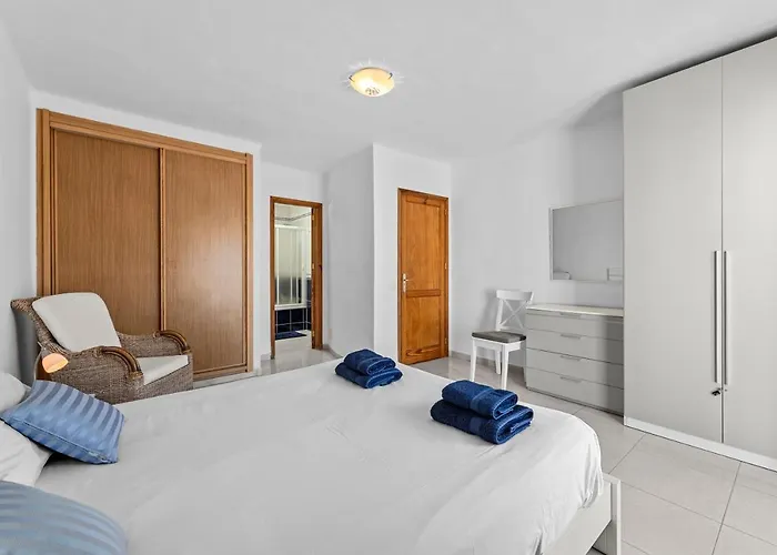 Peaceful Private Terrace & Views